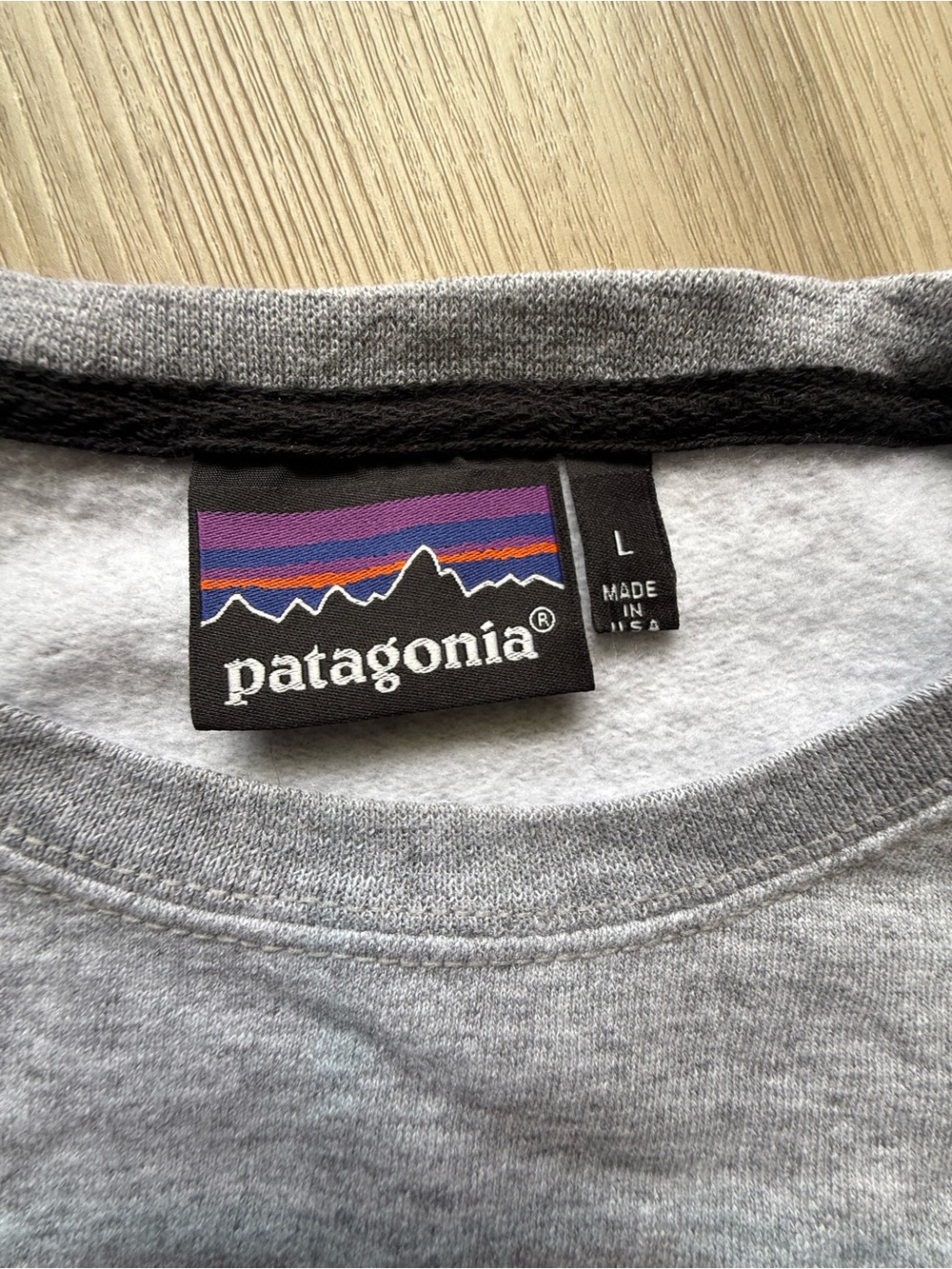 Reworked Patagonia Men's Blue & Gray Crewneck Sweatshirt - Picture 3 of 6